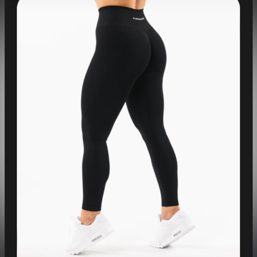 BRAND NEW Black Alphalete Amplify Leggings